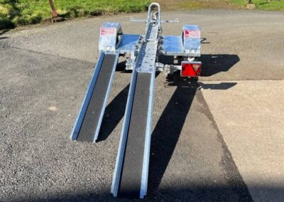 Single folding bike trailer